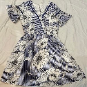 Sienna Sky size small Blue, White, black dress! So flattering